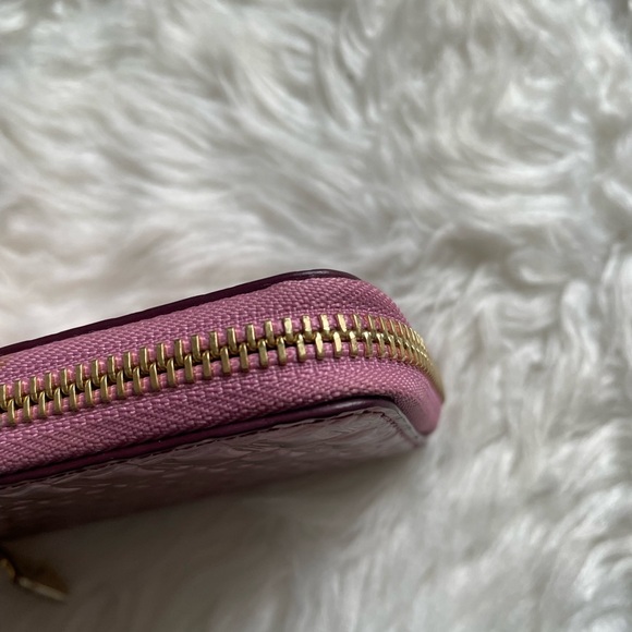 Christian Louboutin Pink Enamel Zippy Wallet - Picture 10 of 12